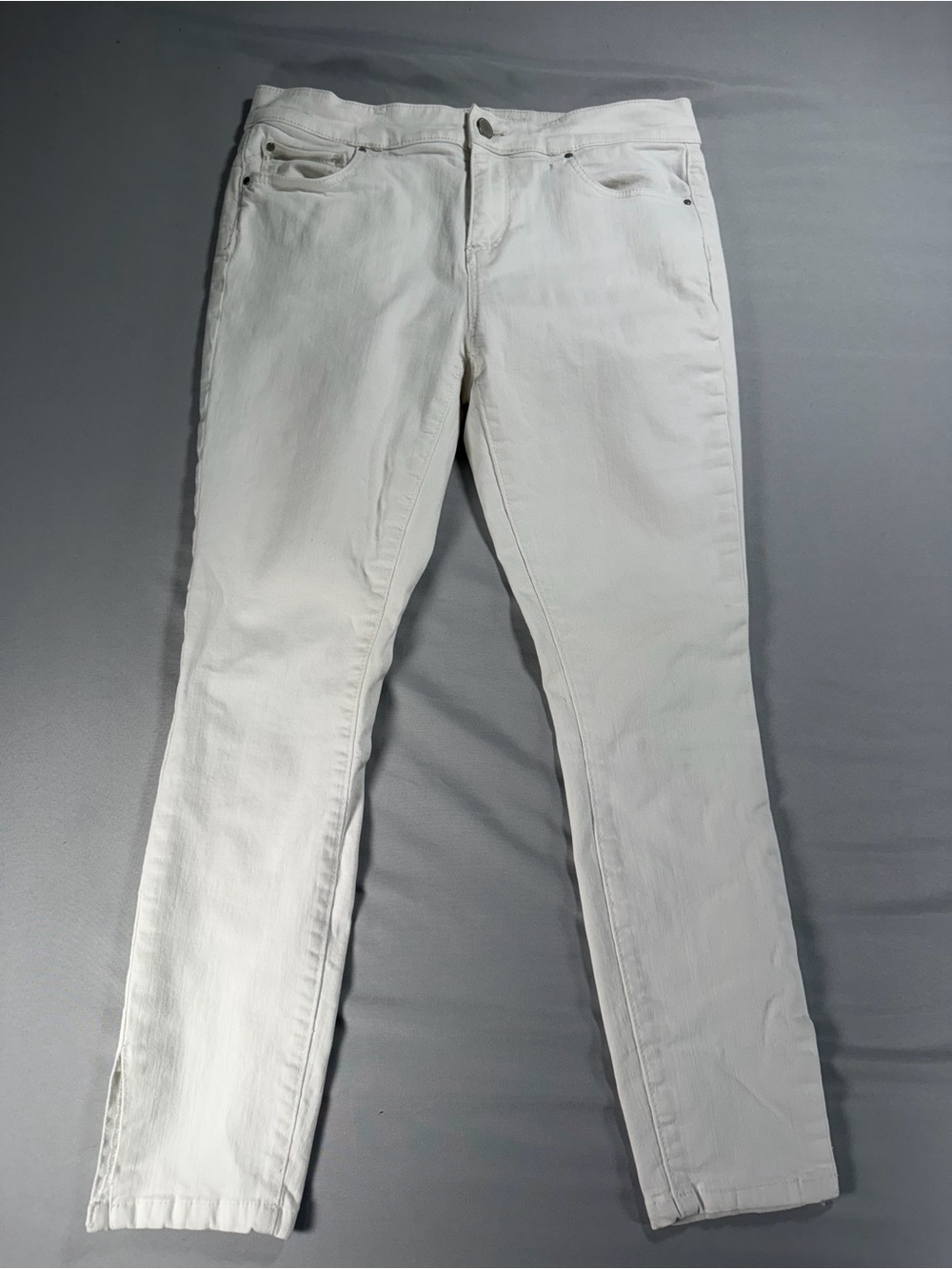 Ann Taylor Petite White Skinny Jeans Size 4P Ankle Slit Denim Pants #1008